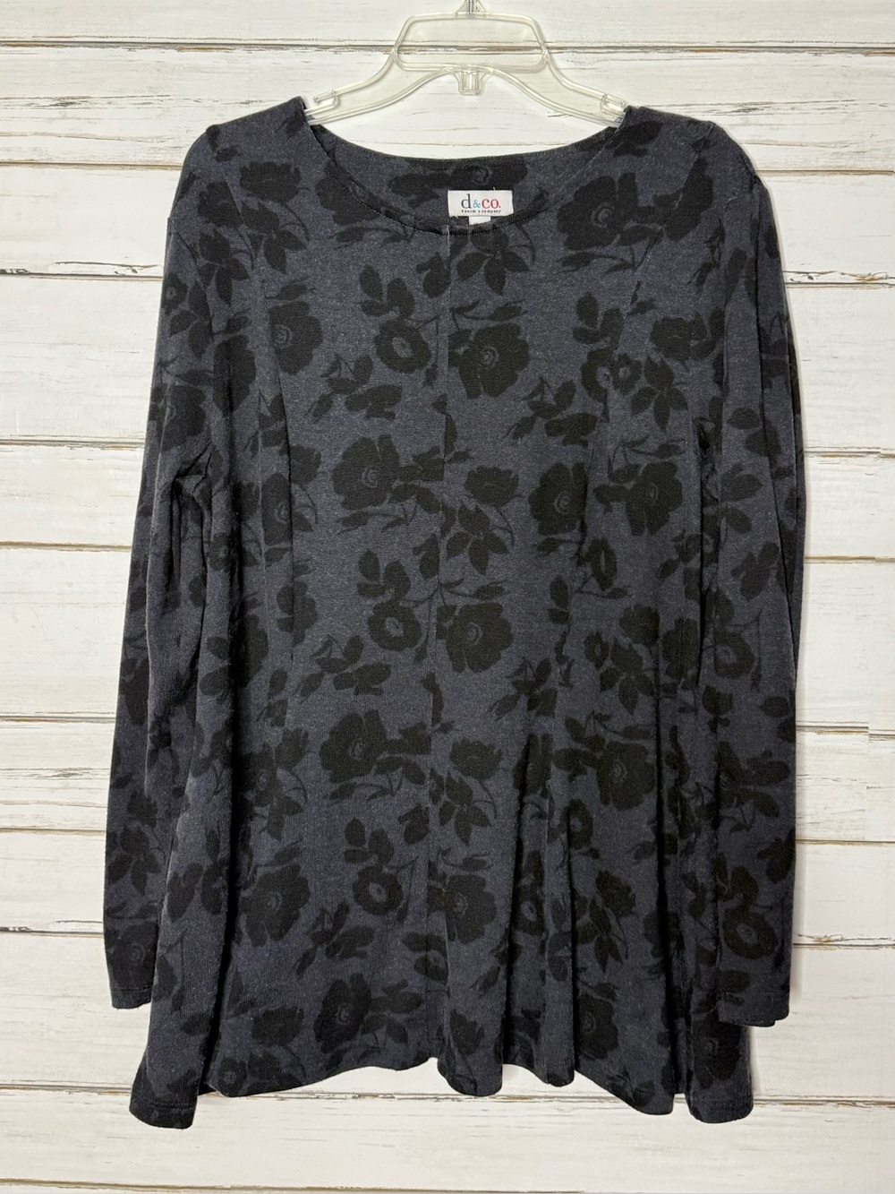d&co Denim + Company Black Floral  Top